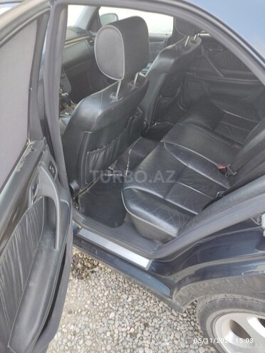 Mercedes E 280 2001, 460,000 km - 2.8 l - Salyan
