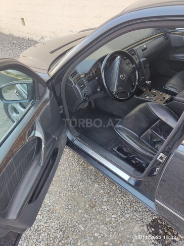 Mercedes E 280 2001, 460,000 km - 2.8 l - Salyan
