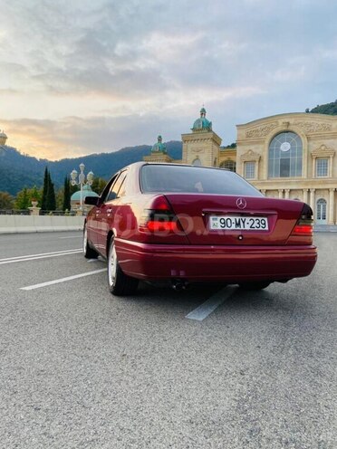 Mercedes C 180 1994, 450,000 km - 1.8 l - Qəbələ