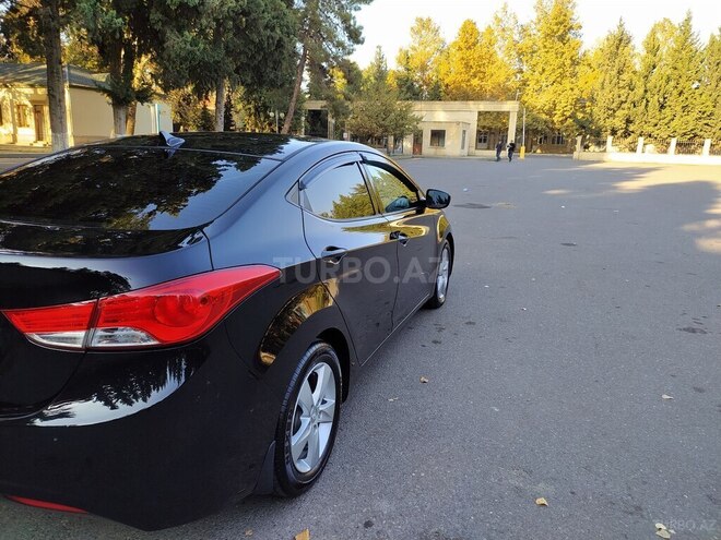 Hyundai Elantra 2013, 195,200 km - 1.8 l - Mingəçevir