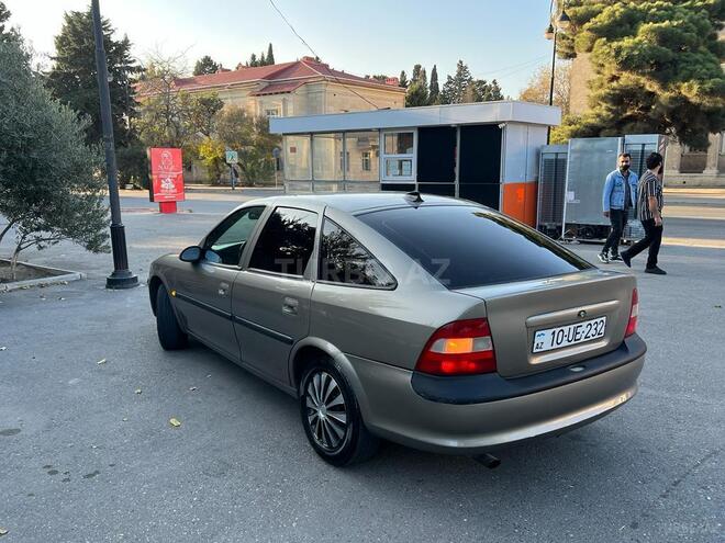 Opel Vectra 1997, 245,285 km - 1.8 l - Sumqayıt