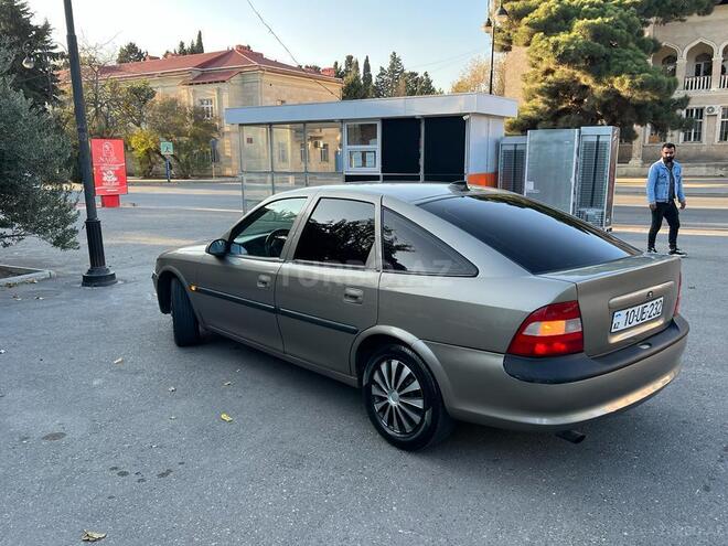 Opel Vectra 1997, 245,285 km - 1.8 l - Sumqayıt
