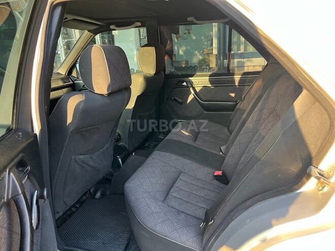 Mercedes E 220 1994, 433,845 km - 2.2 л - Bakı