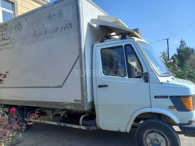 Mercedes 410 D 1994, 325,000 km - 2.9 л - Salyan