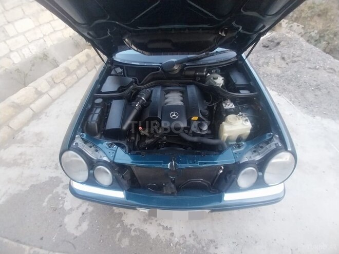 Mercedes E 240 1998, 326,000 km - 2.4 l - Bakı