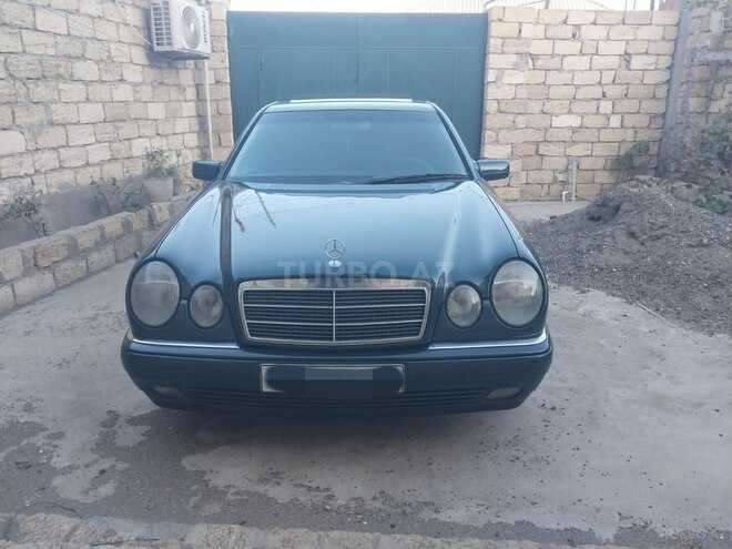 Mercedes E 240 1998, 326,000 km - 2.4 l - Bakı