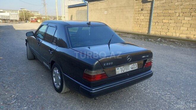 Mercedes E 220 1988, 260,000 km - 2.2 л - Bakı