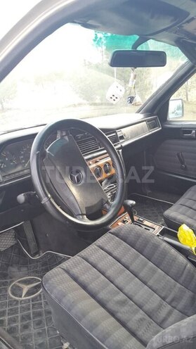 Mercedes 190 1993, 25,388 km - 2.0 л - Bakı