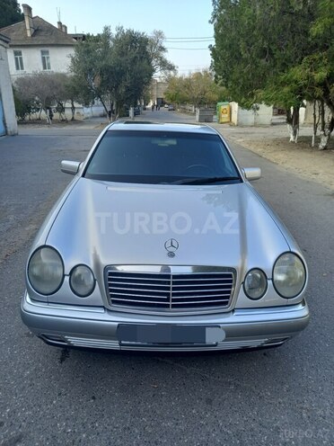 Mercedes E 230 1996, 325,000 km - 2.3 l - Bakı