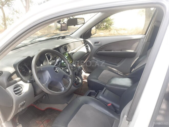 Mitsubishi Airtrek 2001, 282,365 km - 2.4 л - Bakı