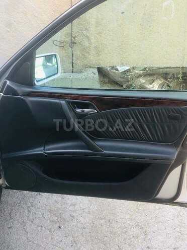 Mercedes E 230 1996, 450,000 km - 2.3 л - Bakı