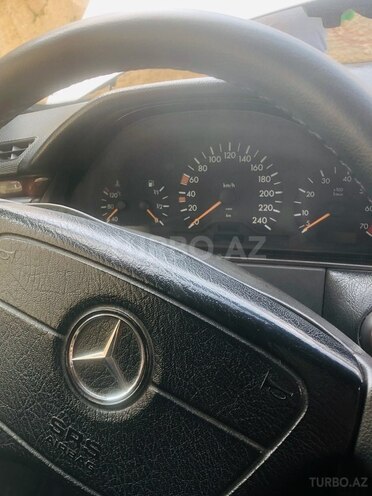 Mercedes E 230 1996, 450,000 km - 2.3 л - Bakı
