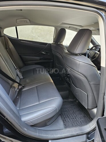 Lexus ES 300h 2021, 39,000 km - 2.5 l - Bakı