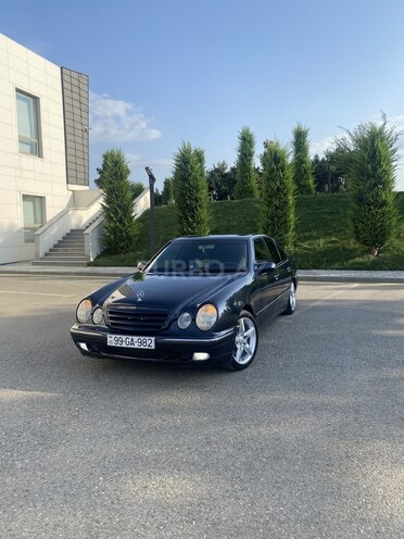 Mercedes E 270 1999, 453,523 km - 2.7 л - Tovuz