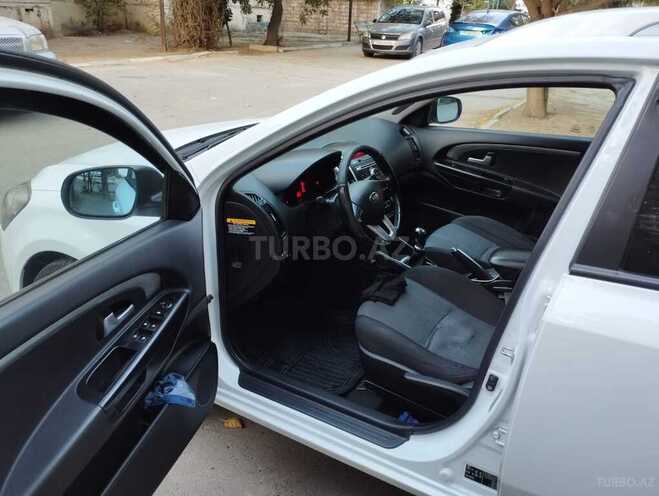 Kia Ceed 2009, 275,000 km - 1.6 л - Bakı