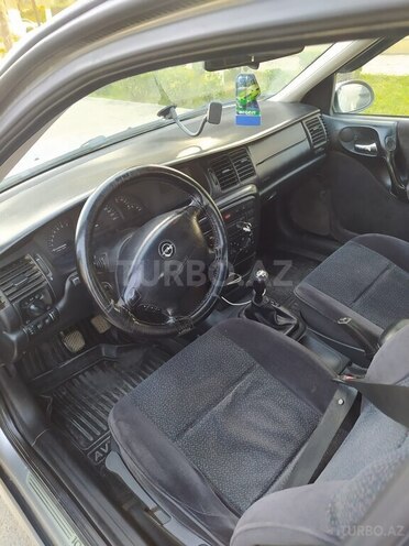 Opel Vectra 1999, 326,100 km - 1.6 l - Cəlilabad