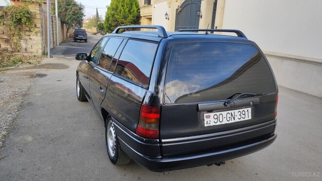 Opel Astra 1995, 100,000 km - 1.8 l - Bakı