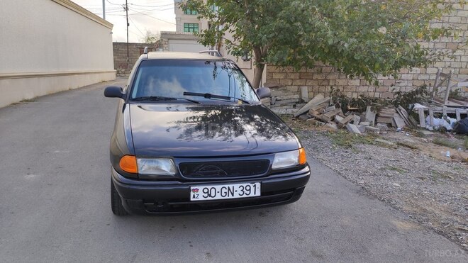 Opel Astra 1995, 100,000 km - 1.8 l - Bakı