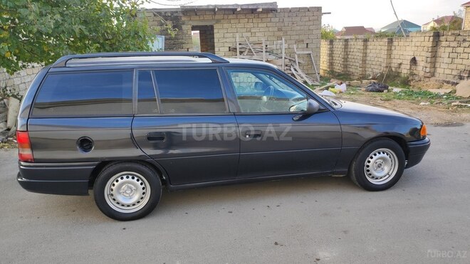 Opel Astra 1995, 100,000 km - 1.8 l - Bakı