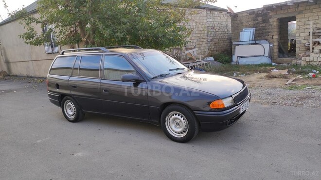 Opel Astra 1995, 100,000 km - 1.8 l - Bakı