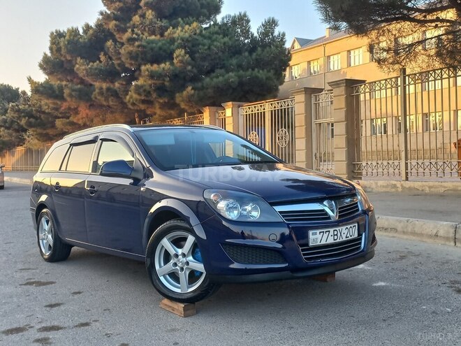Opel Astra 2010, 180,000 km - 1.3 л - Bakı