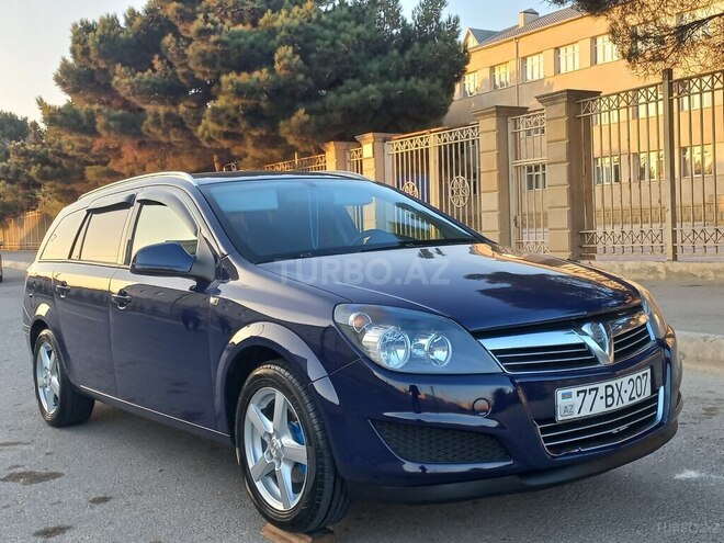 Opel Astra 2010, 180,000 km - 1.3 л - Bakı