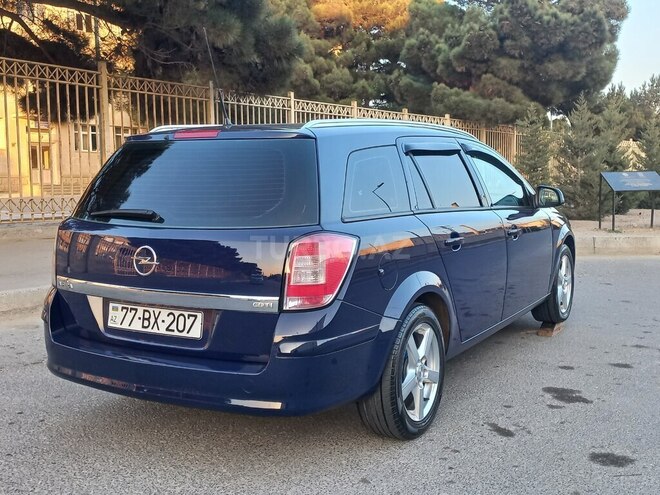 Opel Astra 2010, 180,000 km - 1.3 л - Bakı