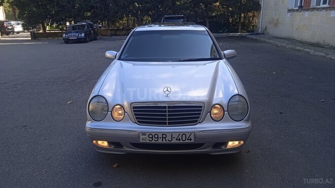 Mercedes E 220 2000, 300,000 km - 2.2 l - Bakı