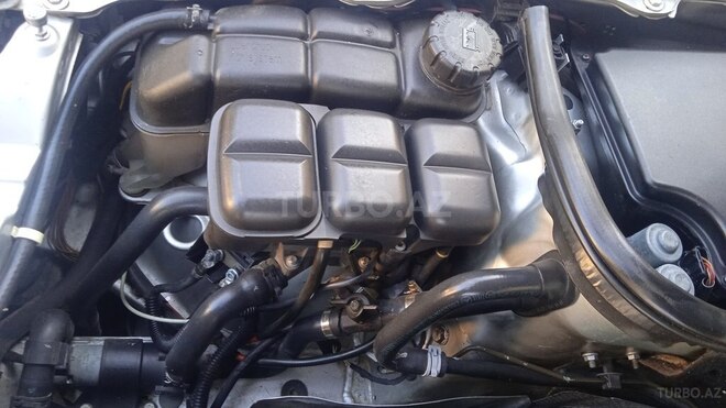 Mercedes E 220 2000, 300,000 km - 2.2 l - Bakı
