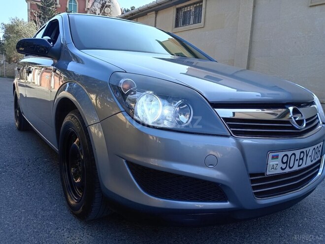 Opel Astra 2009, 220,000 km - 1.4 l - Bakı