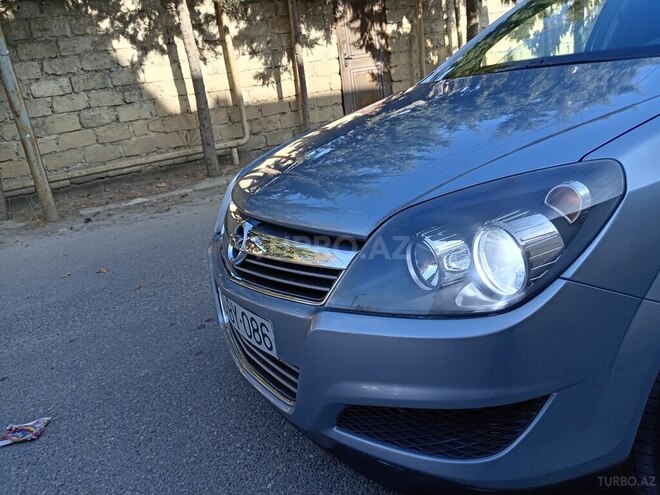 Opel Astra 2009, 220,000 km - 1.4 l - Bakı