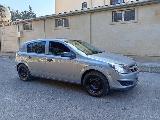Opel Astra 2009, 220,000 km - 1.4 l - Bakı