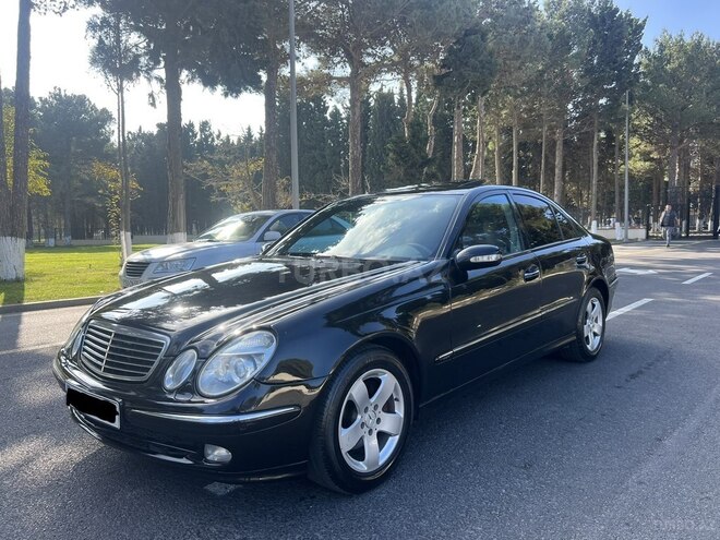 Mercedes E 220 2003, 278,000 km - 2.2 l - Bakı