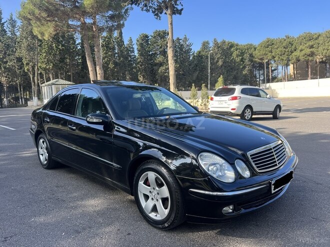 Mercedes E 220 2003, 278,000 km - 2.2 l - Bakı