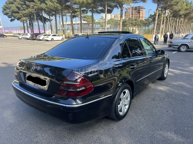 Mercedes E 220 2003, 278,000 km - 2.2 l - Bakı