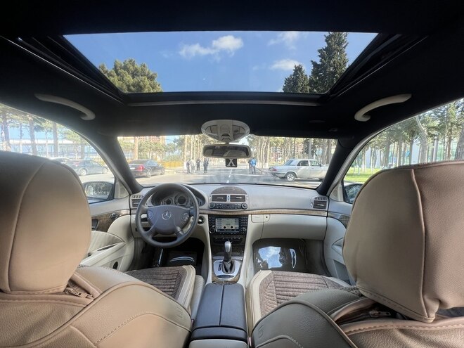 Mercedes E 220 2003, 278,000 km - 2.2 l - Bakı