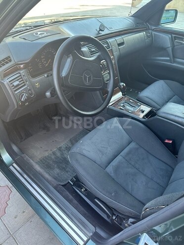 Mercedes E 230 1996, 245,545 km - 2.3 л - Şəmkir