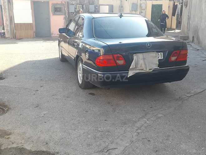 Mercedes E 200 1998, 251,484 km - 2.0 l - Bakı