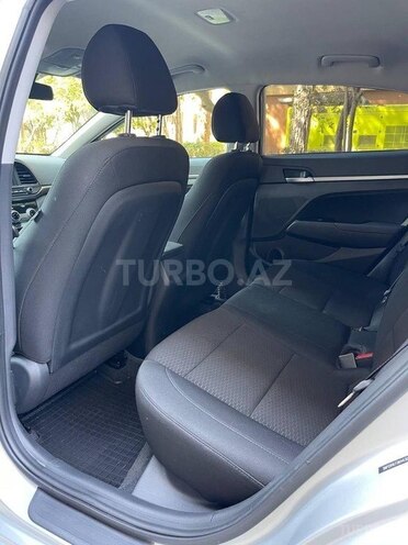 Hyundai Elantra 2018, 77,000 km - 2.0 l - Bakı