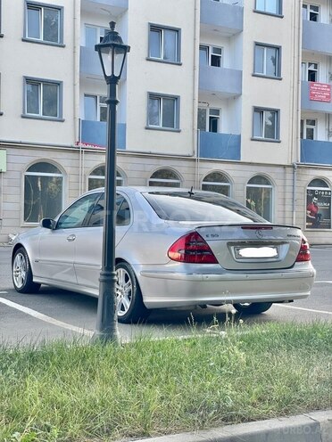 Mercedes E 240 2002, 277,132 km - 2.4 l - Masallı