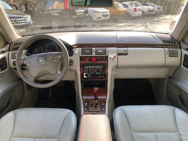 Mercedes E 320 2000, 430,000 km - 3.2 l - Bakı