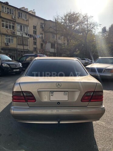 Mercedes E 320 2000, 430,000 km - 3.2 l - Bakı