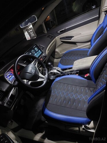 Honda Civic 2011, 272,300 km - 1.3 l - Bakı