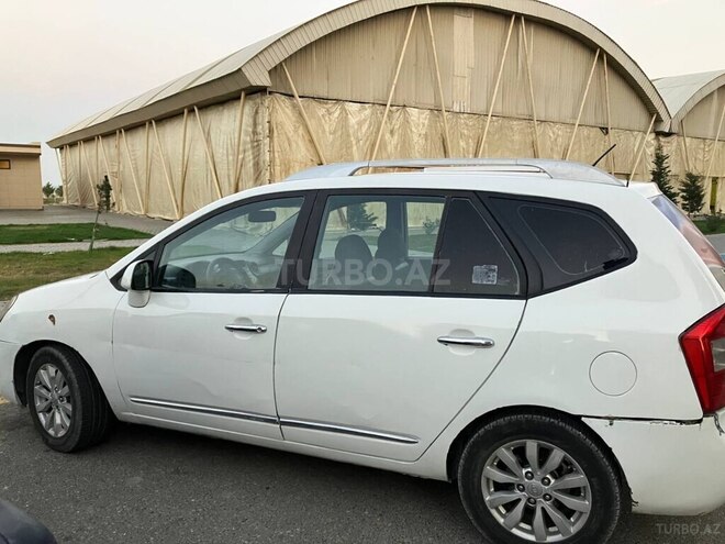 Kia Carens 2010, 300,000 km - 2.0 l - Bakı