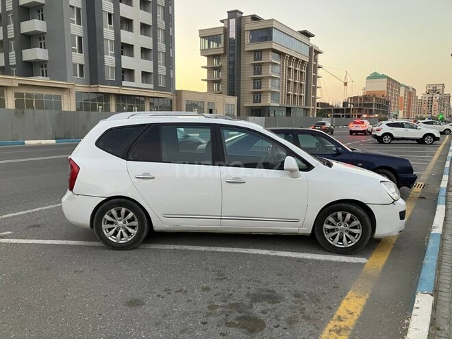 Kia Carens 2010, 300,000 km - 2.0 l - Bakı