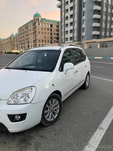 Kia Carens 2010, 300,000 km - 2.0 l - Bakı