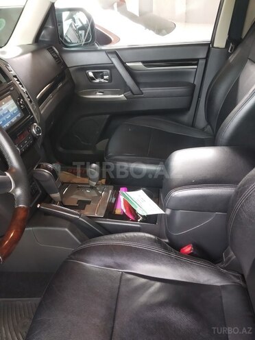 Mitsubishi Pajero 2015, 175,000 km - 3.0 l - Bakı