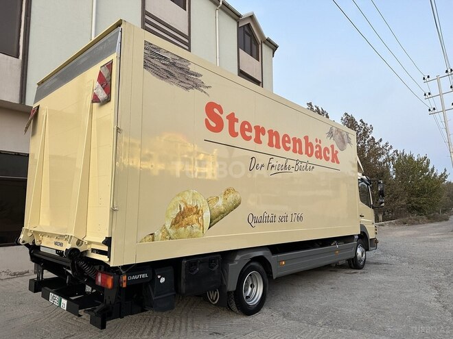 Mercedes Atego 818 2010, 382,000 km - 4.3 l - Bakı