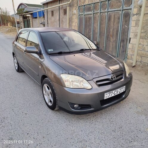 Toyota Corolla 2004, 207,000 km - 1.4 л - Bakı