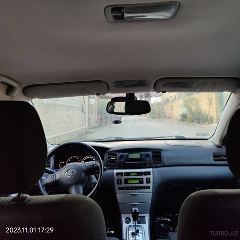 Toyota Corolla 2004, 207,000 km - 1.4 л - Bakı